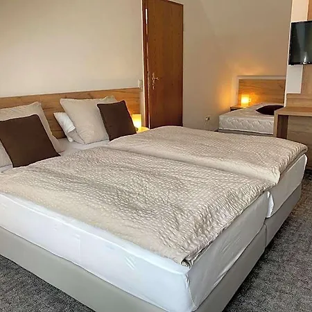 Hinz Szálloda 3*